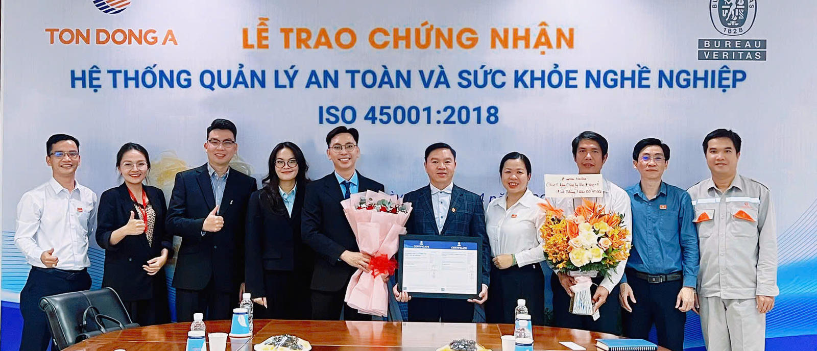 BUREAU VERITAS TRAO CHỨNG NHẬN ISO 45001:2018 CHO CÔNG TY CỔ PHẦN TÔN ĐÔNG Á - KHẲNG ĐỊNH CAM KẾT VỀ AN TOÀN VÀ SỨC KHỎE NGHỀ NGHIỆP